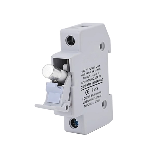 15 Amp Fuse & Fuse Holder, 1000V/1500V DC 15 Amp Fuse & Fuse Holder, 1000V/1500V DC